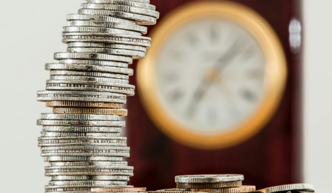 How much does a Microsoft security operations analyst make?