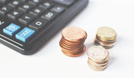 What is the highest-paid type of consultant?